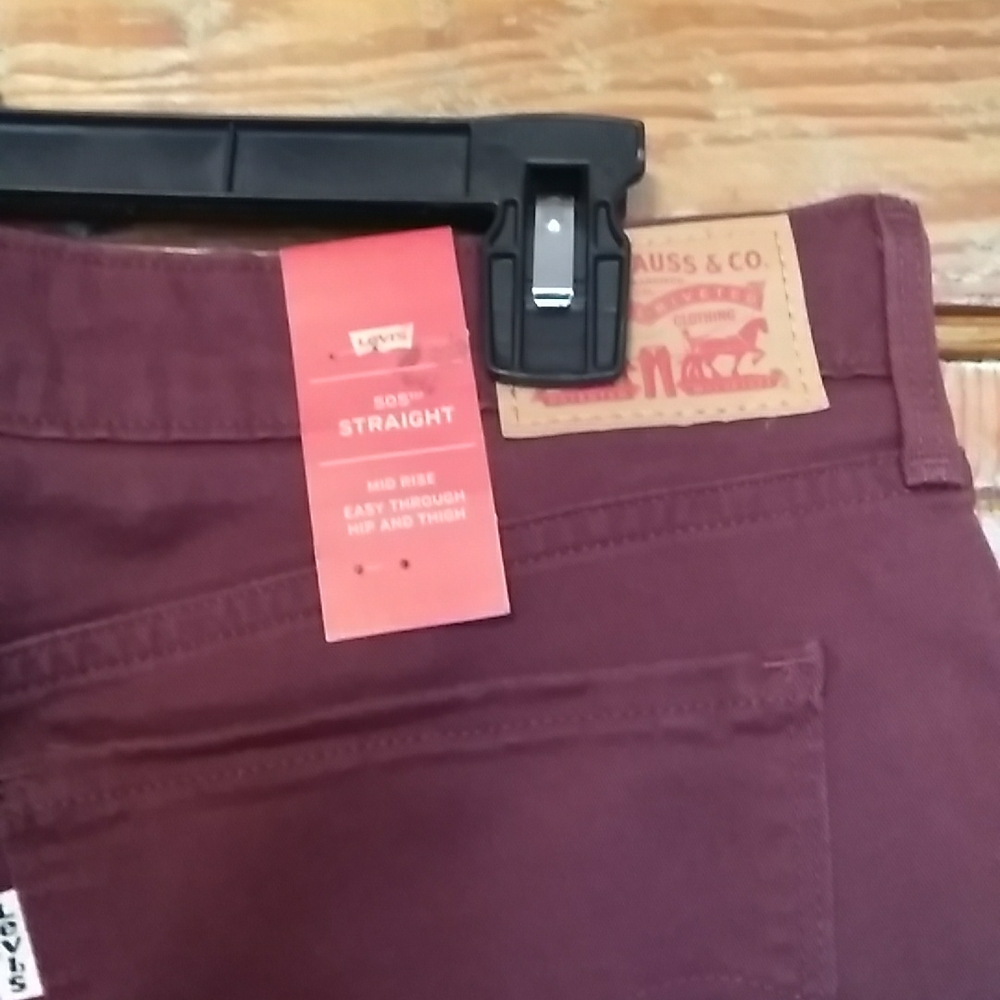 Women Jeans - Picture 6 of 8